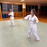 長く険しい道のり