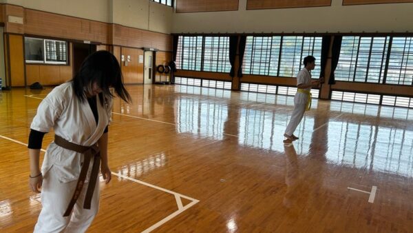 昭和・平成・令和それぞれの恋愛模様