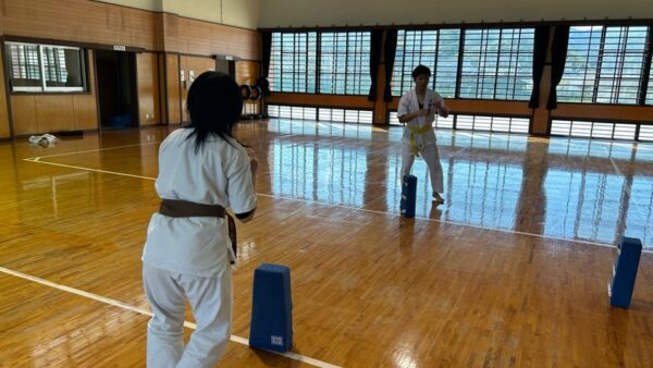 この人には負けたく無い