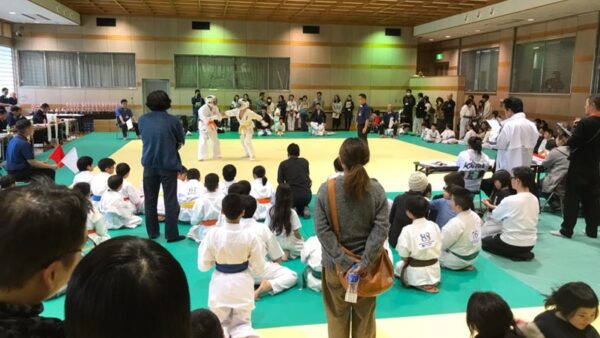 極真空手交流試合を見学