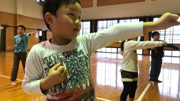 ロゴ付き道着にチェンジ！！