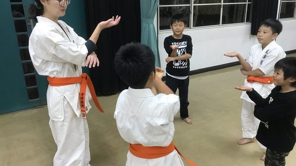 空手サギ